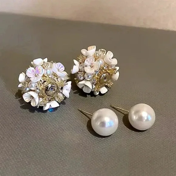 Perla White Shell Flower Stud Earrings - Picture 6 of 13